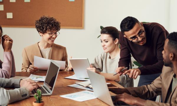 Avviso di selezione per 377 tirocini curriculari presso le Rappresentanze diplomatiche, gli Uffici consolari e gli Istituti Italiani di Cultura del Ministero degli Affari Esteri e della Cooperazione Internazionale .